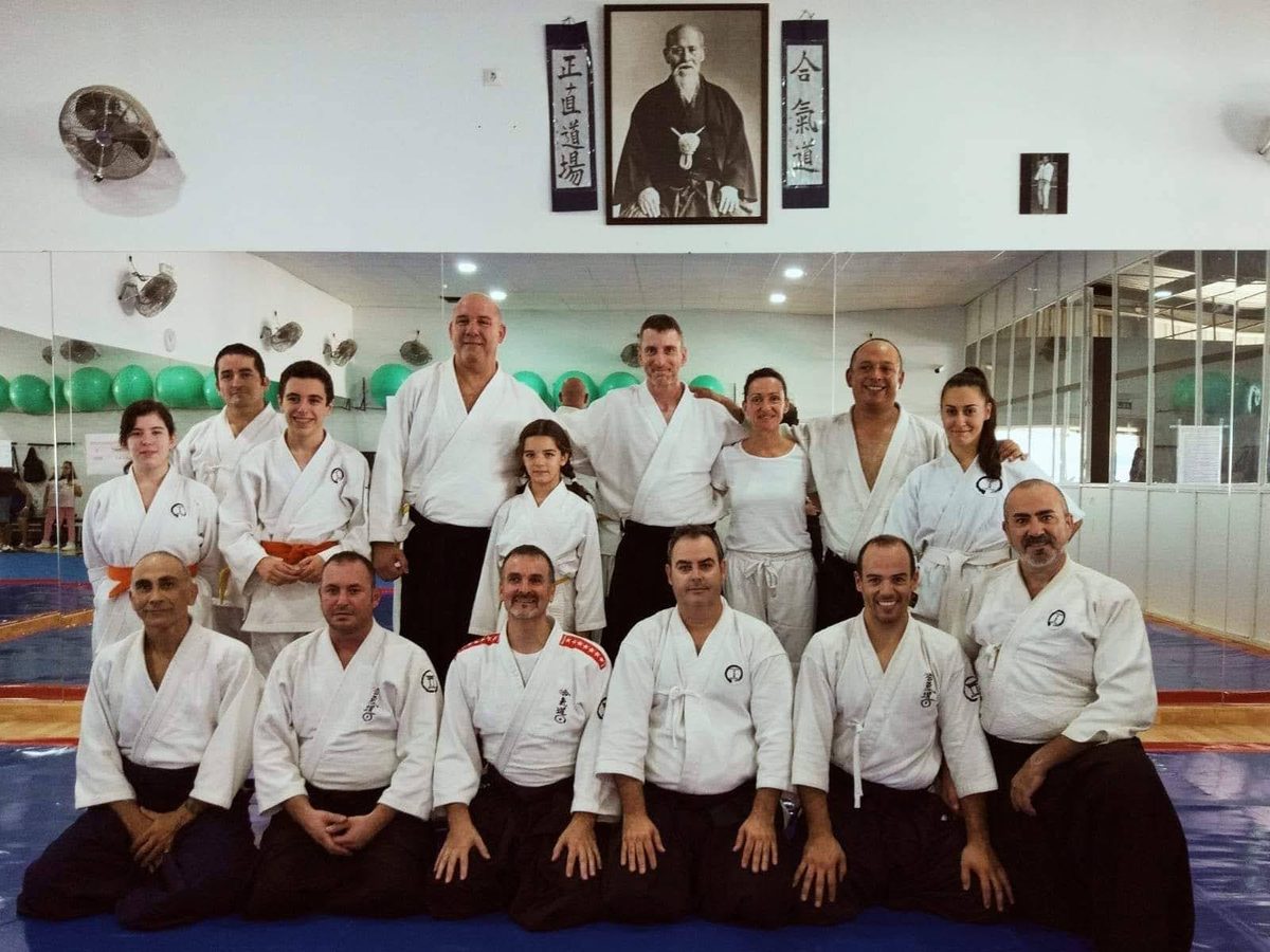 Alumnos y maestro de Dojo Aikido Shojiki en Valhalla Box, Montequinto